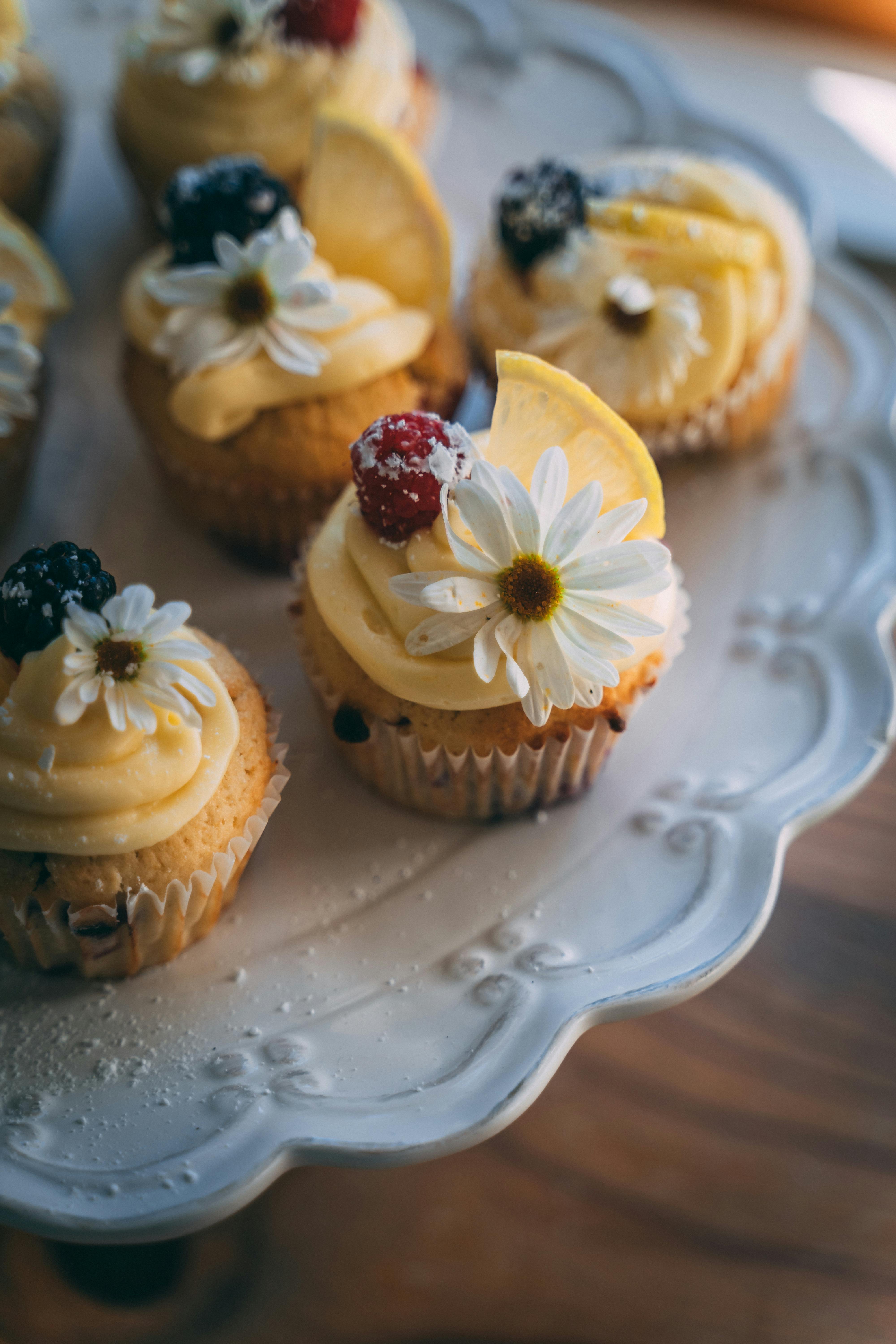 Lemon Meringue Cupcakes